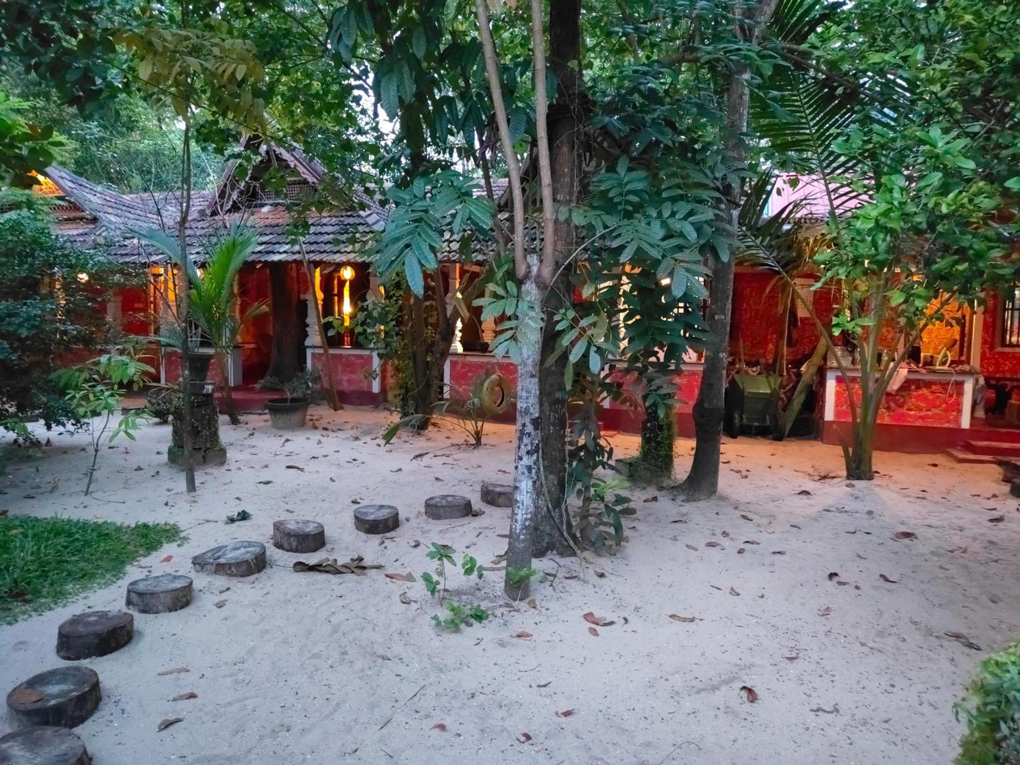 Abba Marari Beach Villas & Homestay Mararikulam Alappuzha Pokoj fotografie